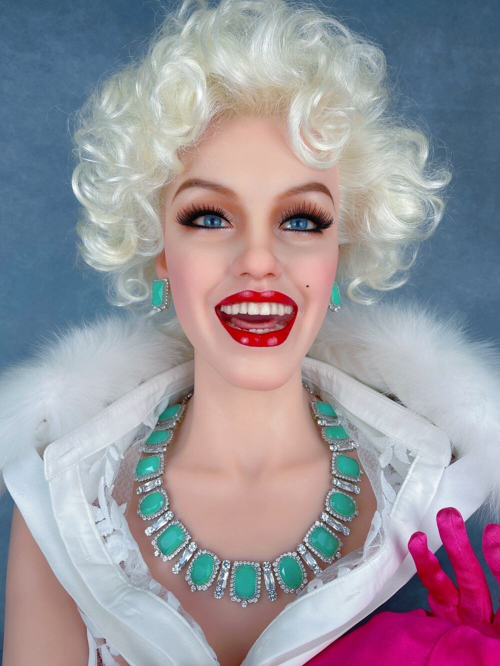 Star of Hollywood Celebrity Inspired Colombian Emerald Necklace Full Jewelry Set